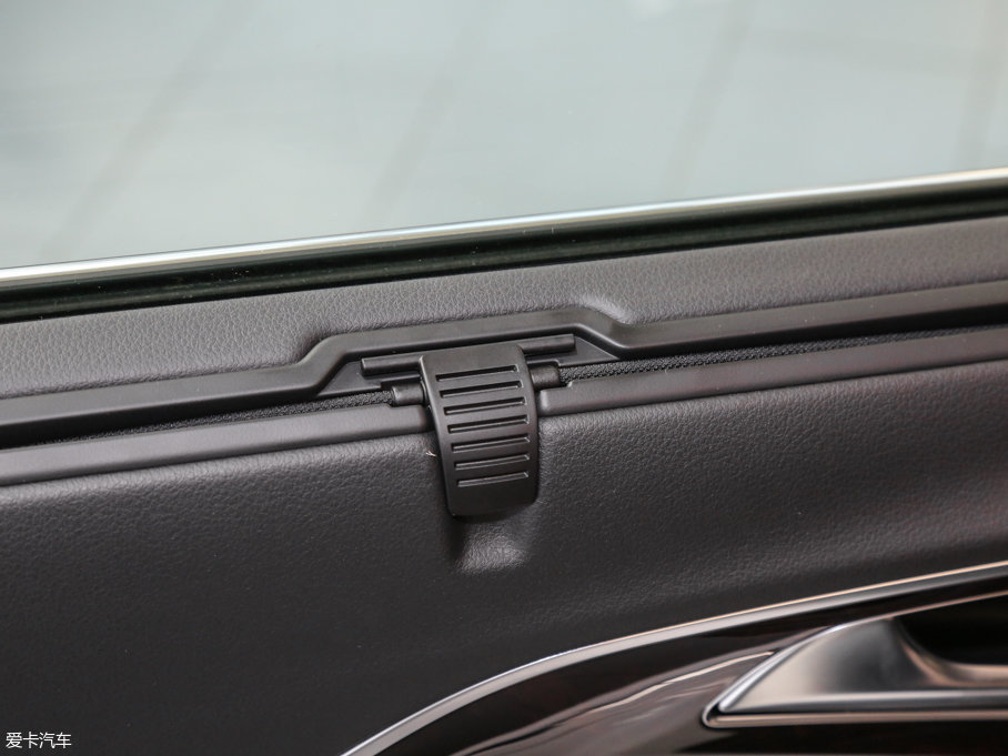 2016?yun)WA6L 30 FSI m