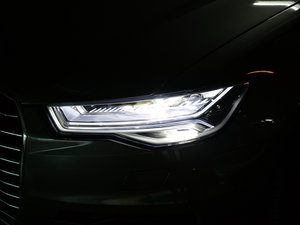 201645 TFSI quattro \ ^