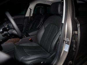 201645 TFSI quattro \ {