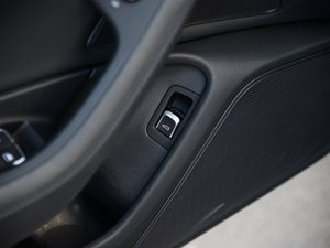 201645 TFSI quattro \ п؅^(q)