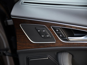 201645 TFSI quattro \ п؅^(q)