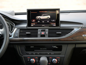 201645 TFSI quattro \ {(dio)L(fng)