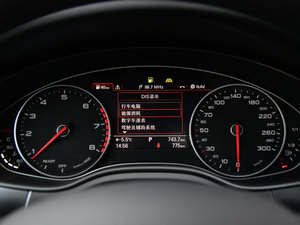 201645 TFSI quattro \ п؅^