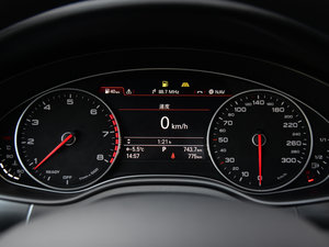 201645 TFSI quattro \ п؅^