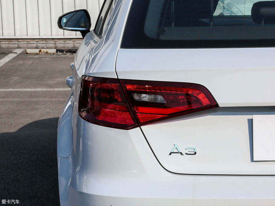 2016?yun)WA3 35 TFSI 25؄e