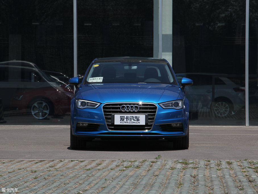 2016WA3 Limousine 40 TFSIL