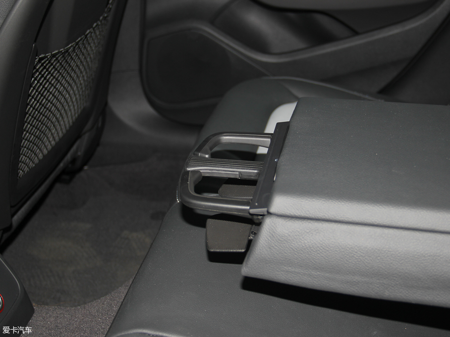 2016WA3 Limousine 40 TFSIL