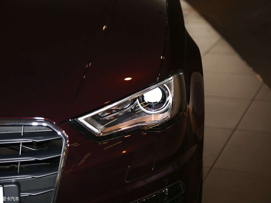 2016WA3 Limousine 35 TFSIIӢ