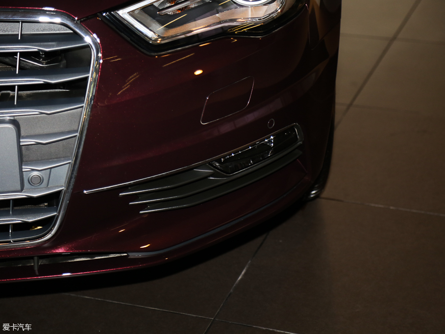 2016��W��A3 Limousine 35 TFSI�IӢ��