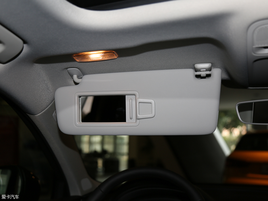 2016WA3 Limousine 35 TFSII(lng)Ӣ