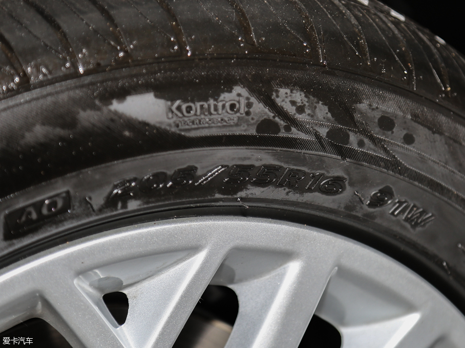 2016WA3 Limousine 35 TFSIM(jn)ȡ