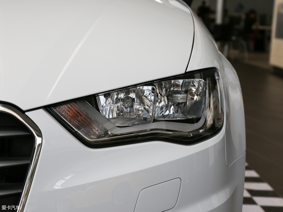 2016WA3 Limousine 35 TFSIMȡ