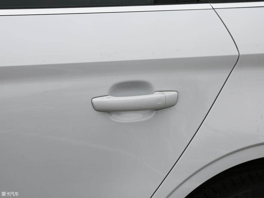 2016WA3 Limousine 35 TFSI 25؄e