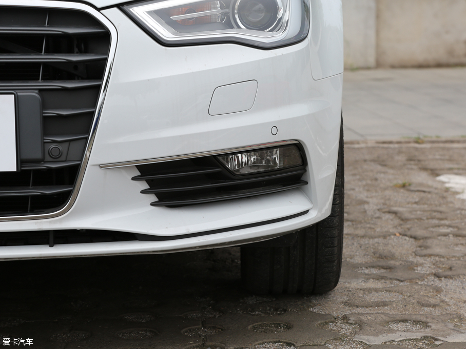 2016WA3 Limousine 35 TFSI 25؄e