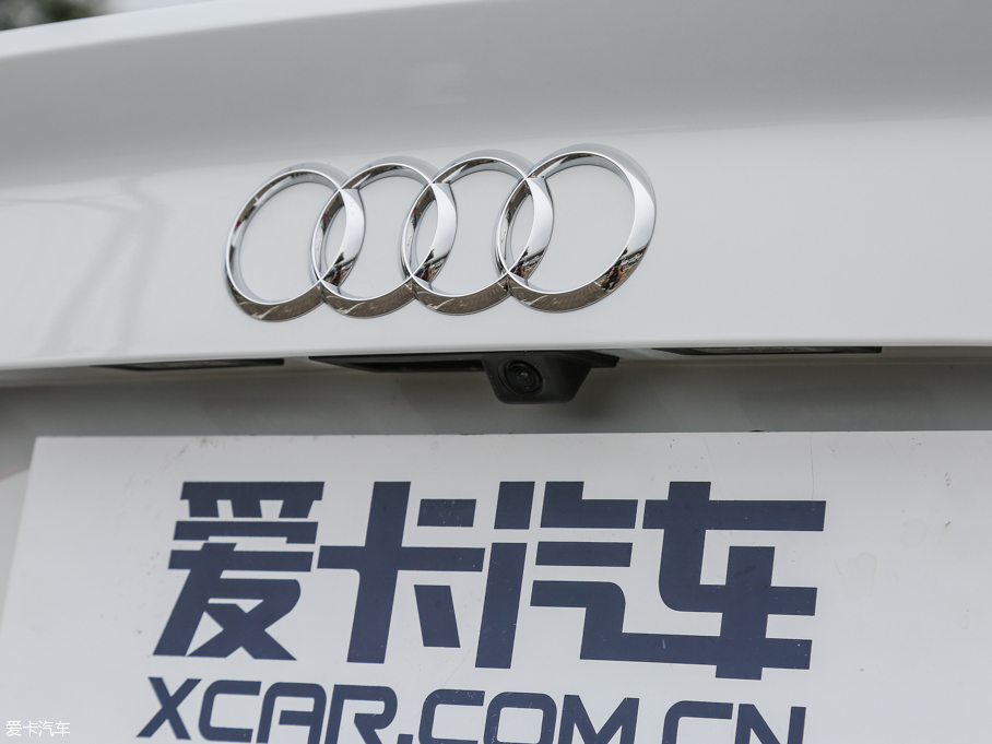 2016WA3 Limousine 35 TFSI 25؄e