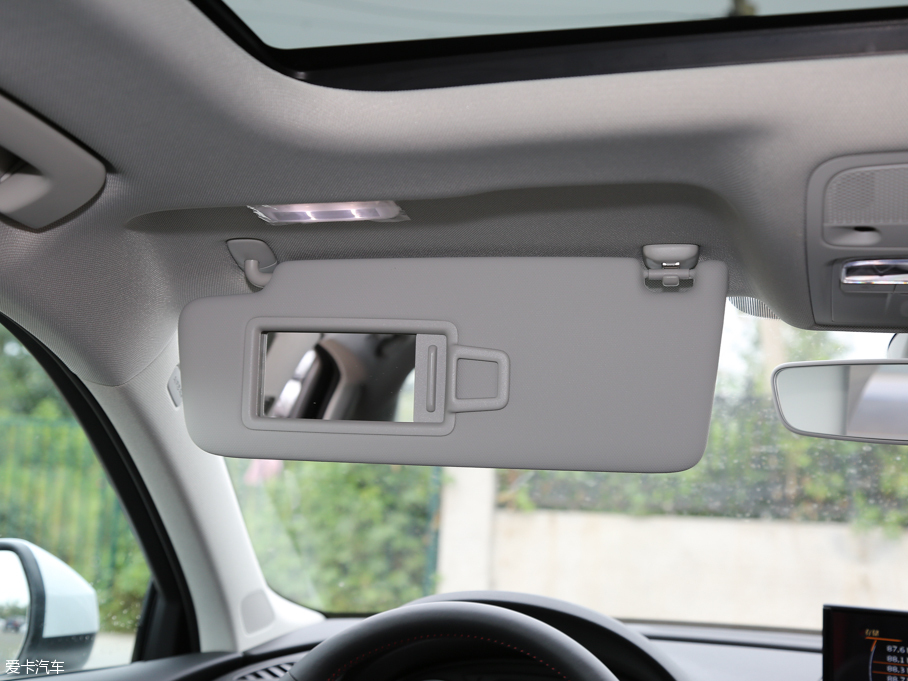 2016WA3 Limousine 35 TFSI 25؄e