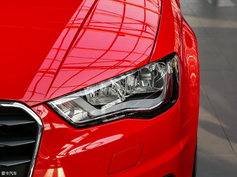 2016WA3 Limousine 35 TFSIMȡ