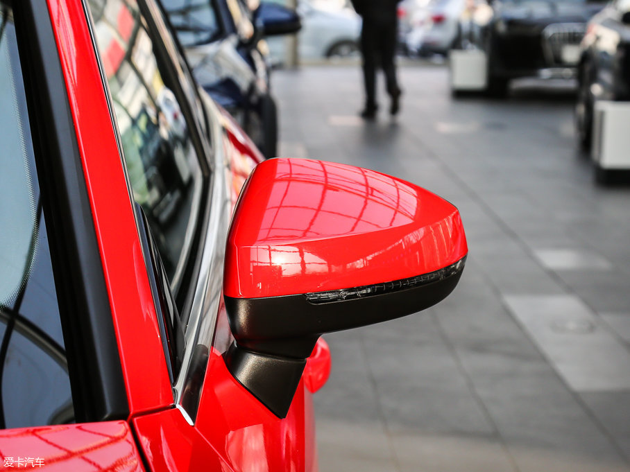 2016WA3 Limousine 35 TFSIMȡ