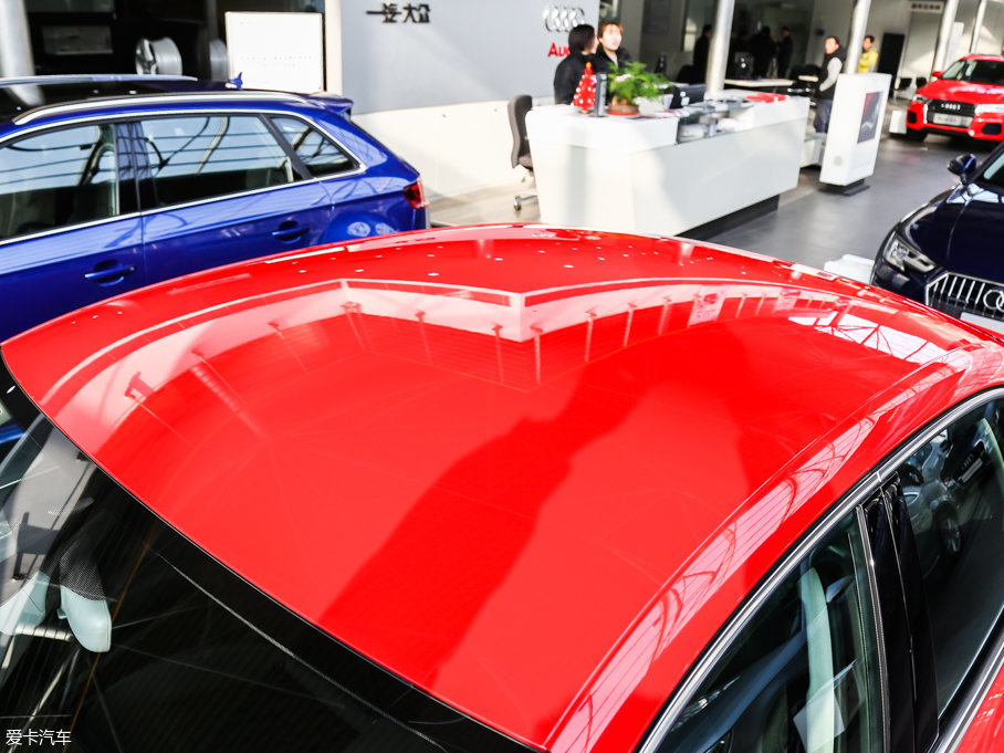 2016WA3 Limousine 35 TFSIMȡ