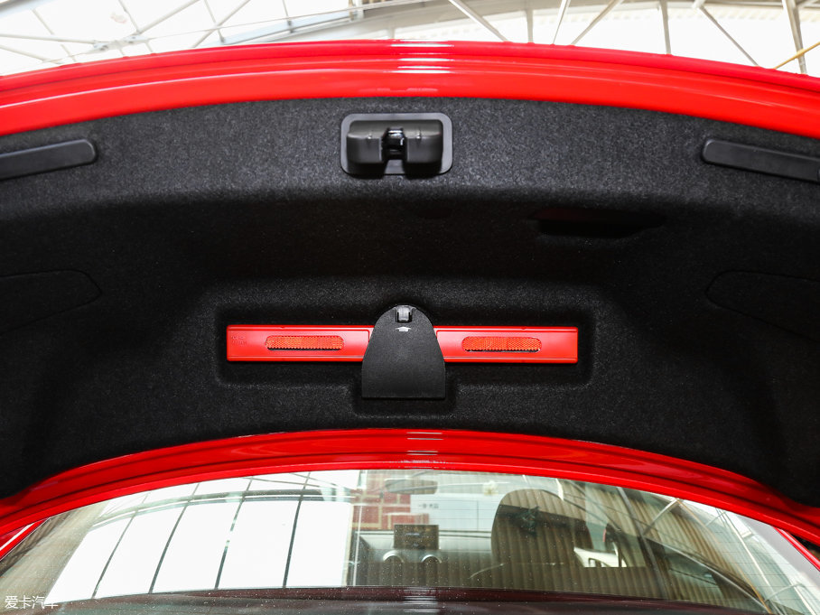 2016WA3 Limousine 35 TFSIMȡ