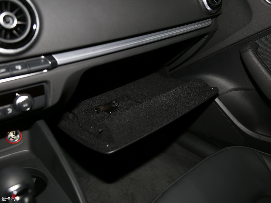 2016WA3 Limousine 35 TFSIL