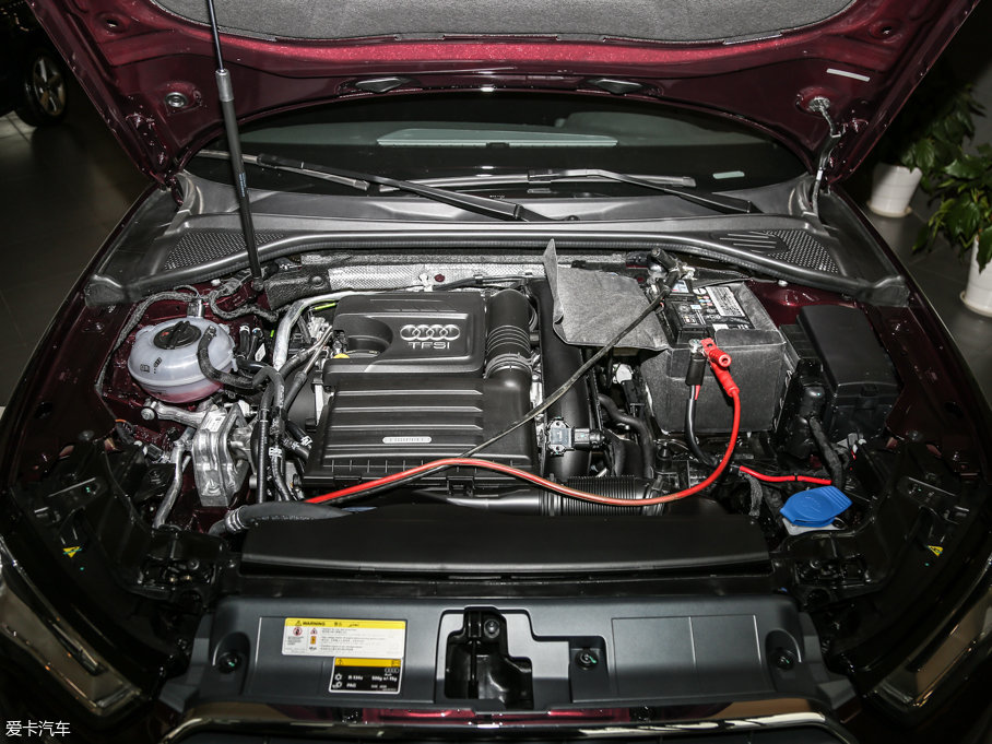 2016WA3 Limousine 35 TFSIL