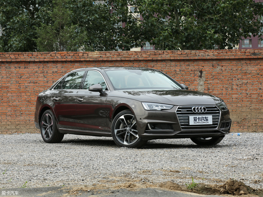 2017WA4L 45 TFSI quattro \