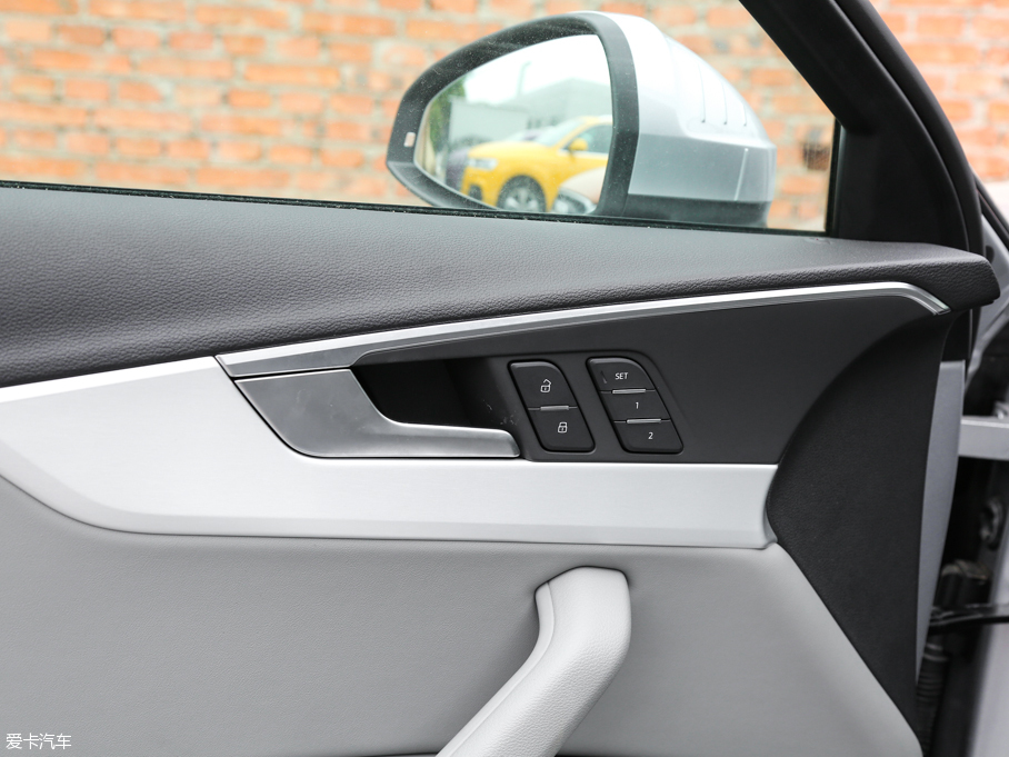 2017WA4L 45 TFSI quattro \