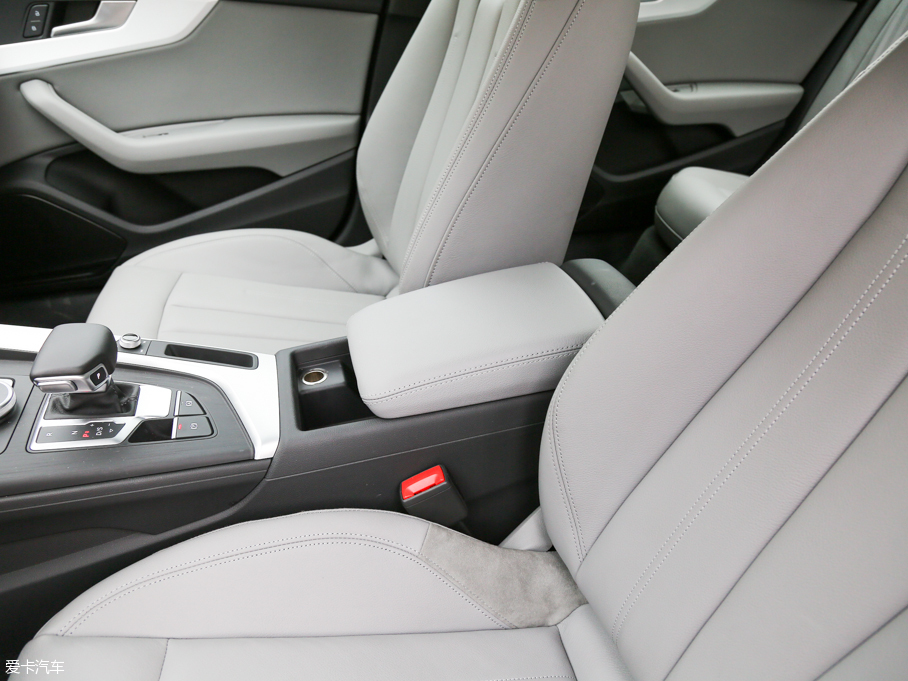 2017?yun)WA4L 45 TFSI quattro \(yn)(dng)