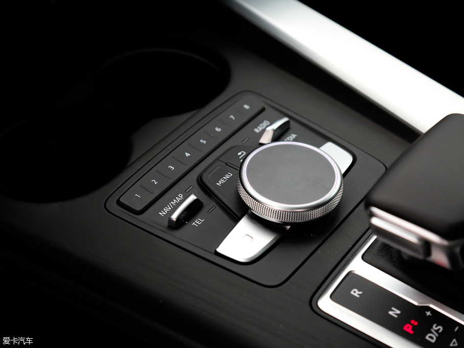 2017?yun)WA4L 45 TFSI quattro \(yn)(dng)