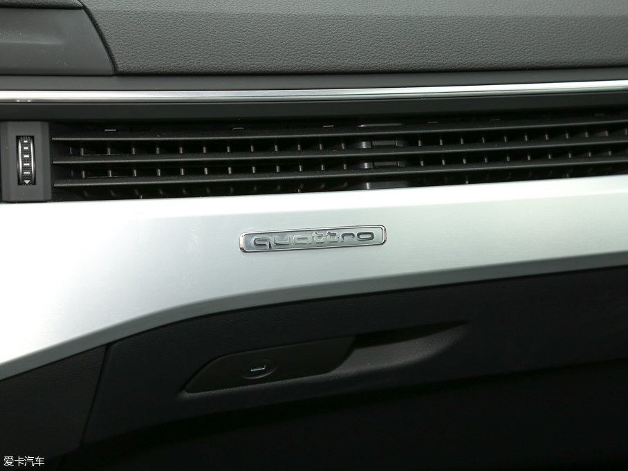 2017WA4L 45 TFSI quattro \