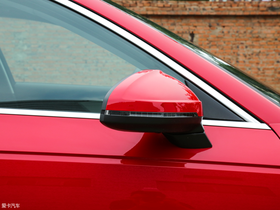 2017WA4L 45 TFSI quattro \