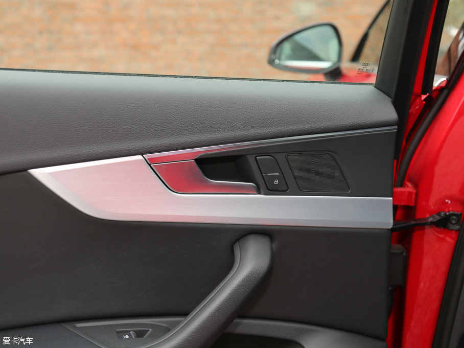 2017WA4L 45 TFSI quattro \