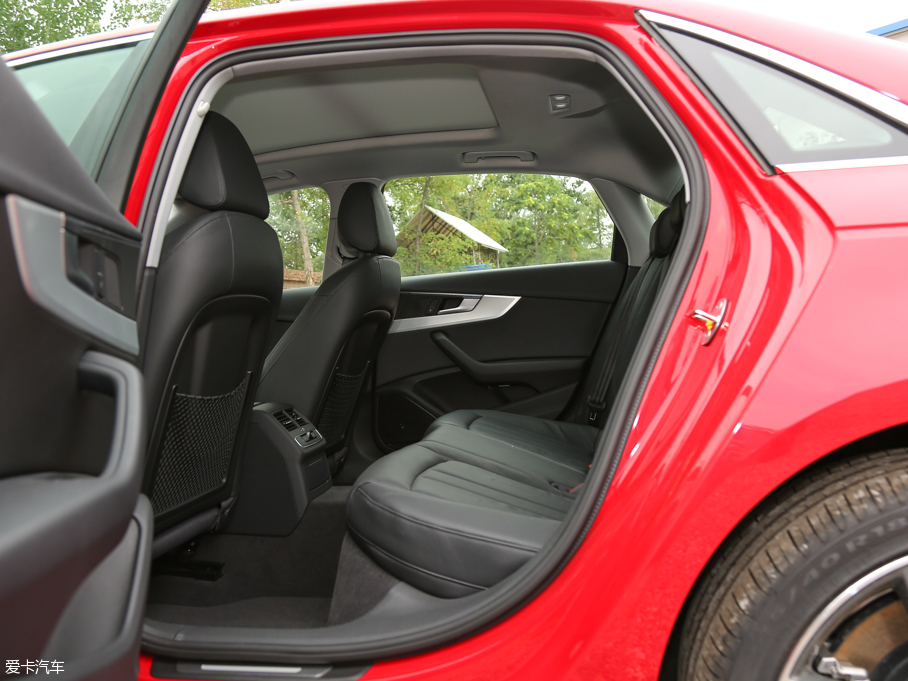 2017?yun)WA4L 45 TFSI quattro \(yn)(dng)