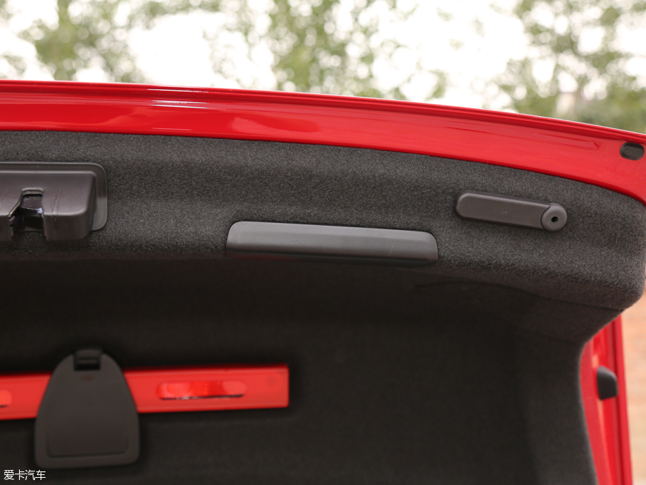 2017WA4L 45 TFSI quattro \(yn)