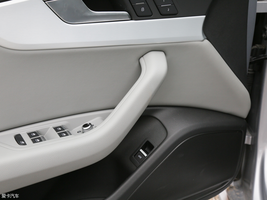 2017WA4L 45 TFSI quattro \