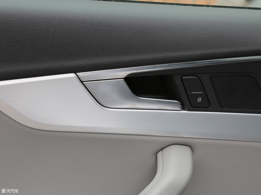 2017WA4L 45 TFSI quattro \