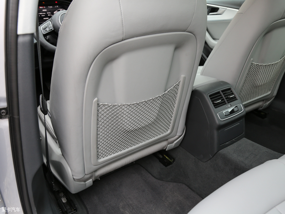 2017WA4L 45 TFSI quattro \