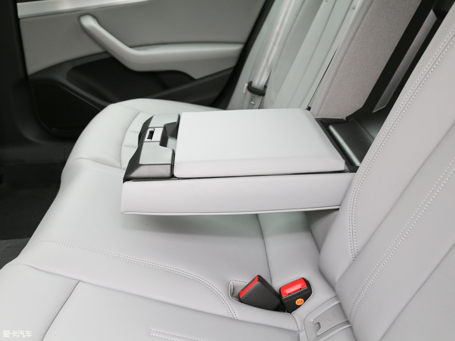 2017?yun)WA4L 45 TFSI quattro \(yn)(dng)