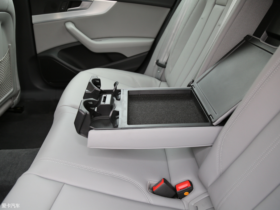 2017?yun)WA4L 45 TFSI quattro \(yn)(dng)