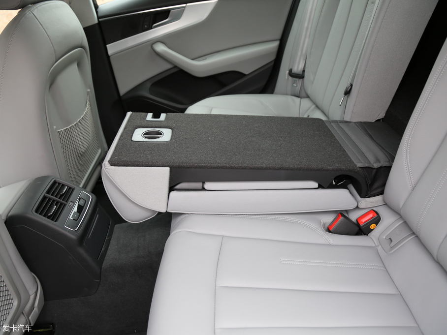 2017WA4L 45 TFSI quattro \