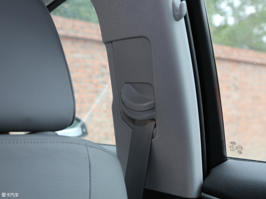 2017WA4L 45 TFSI quattro \