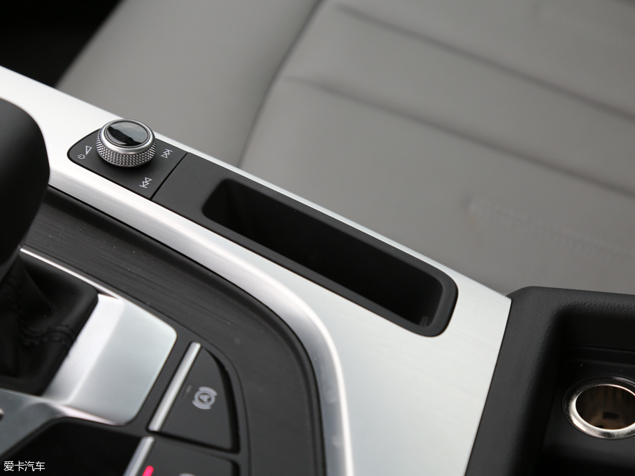 2017WA4L 45 TFSI quattro \