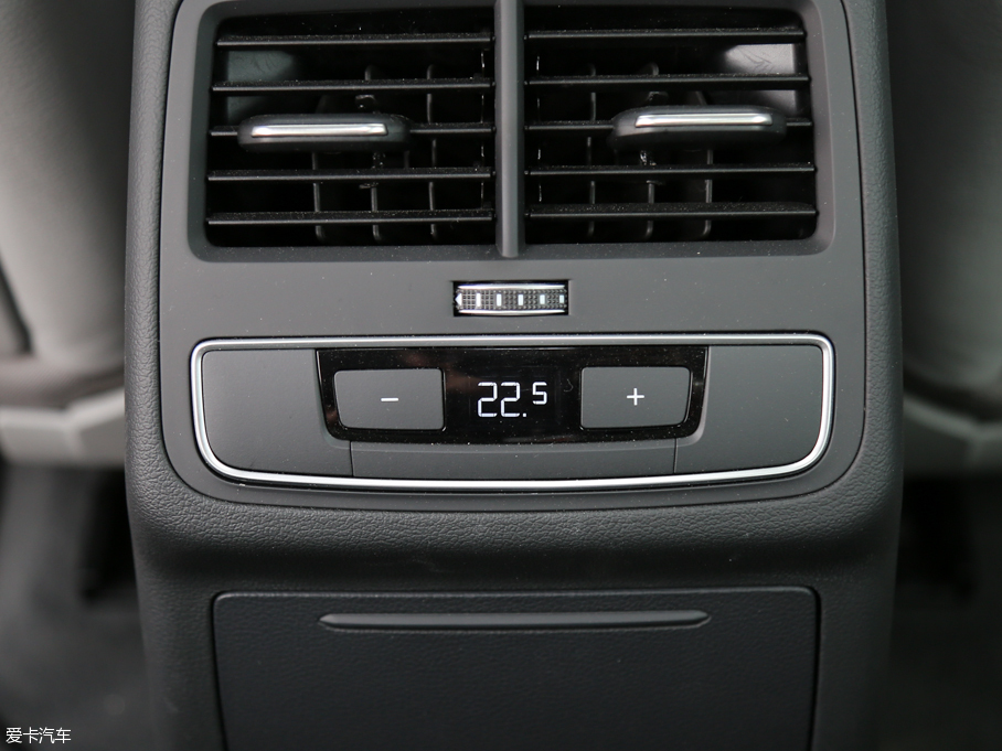 2017WA4L 45 TFSI quattro \