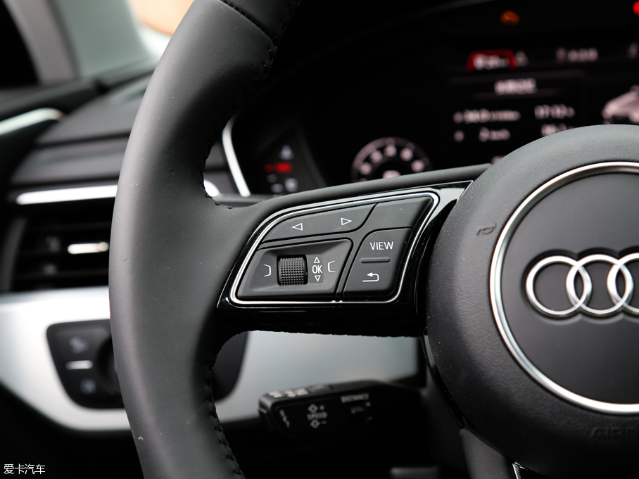 2017WA4L 45 TFSI quattro \