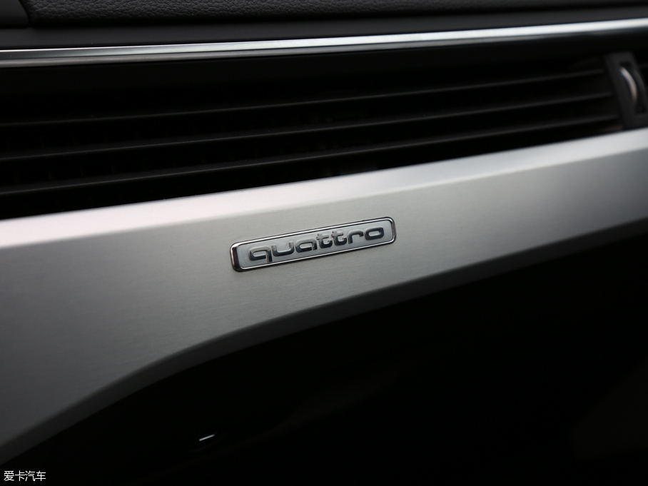 2017WA4L 45 TFSI quattro \