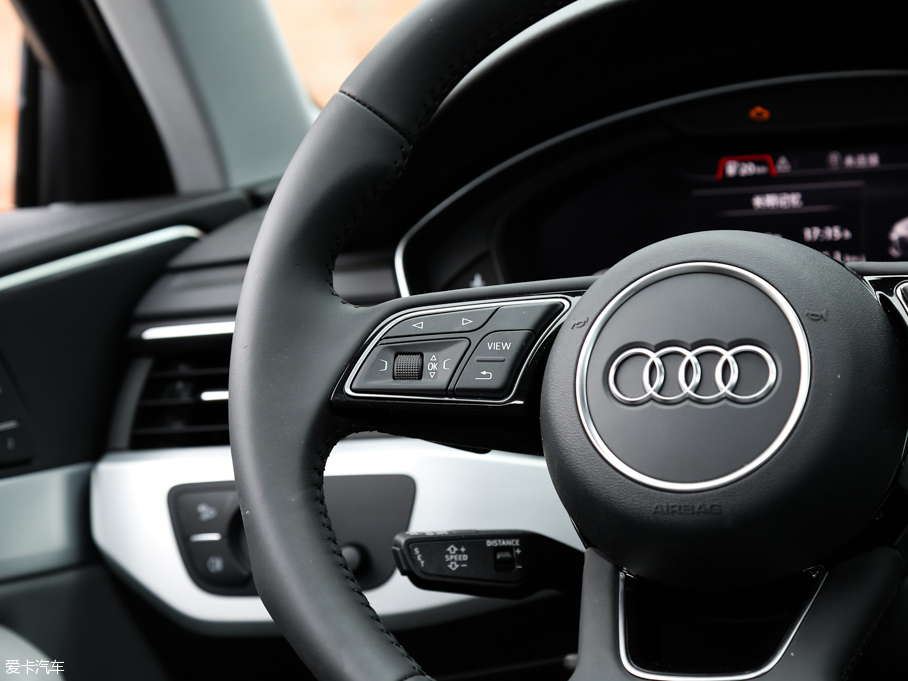 2017?yun)WA4L 45 TFSI quattro \(yn)(dng)