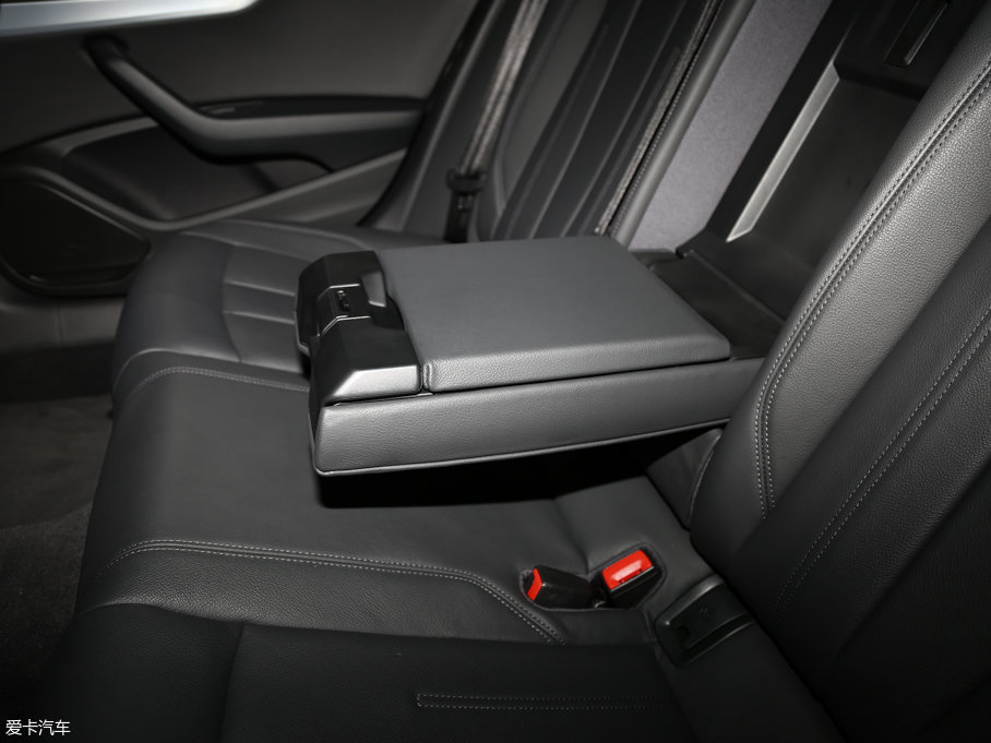 2017?yun)WA4L 40 TFSI r(sh)