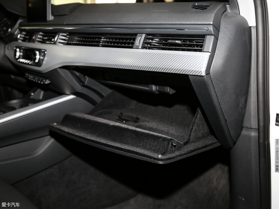 2017?yun)WA4L 40 TFSI r(sh)