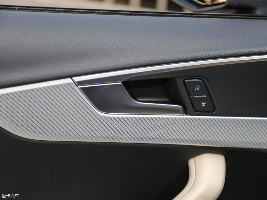 2017?yun)WA4L 40 TFSI r(sh)